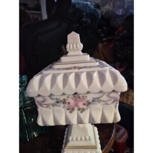 Vintage Westmoreland Milk Glass Wedding Box Pedestal Compote With Rose And Bows